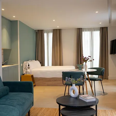 Be Mate Catedral Aparthotel Malaga