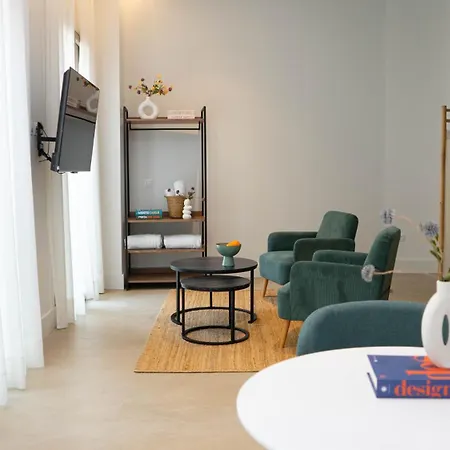 Aparthotel Be Mate Catedral Malaga