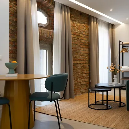 Apartahotel Be Mate Catedral
