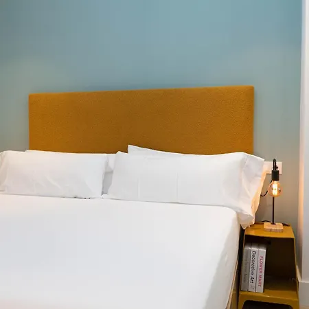 Be Mate Catedral Apartahotel *